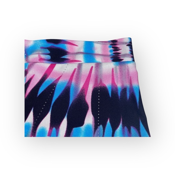 Motionwear ⍟ V-Waist Dance Gymnastic Competition Shorts ⍟ Multicolor Print ⍟ XS - Picture 12 of 16